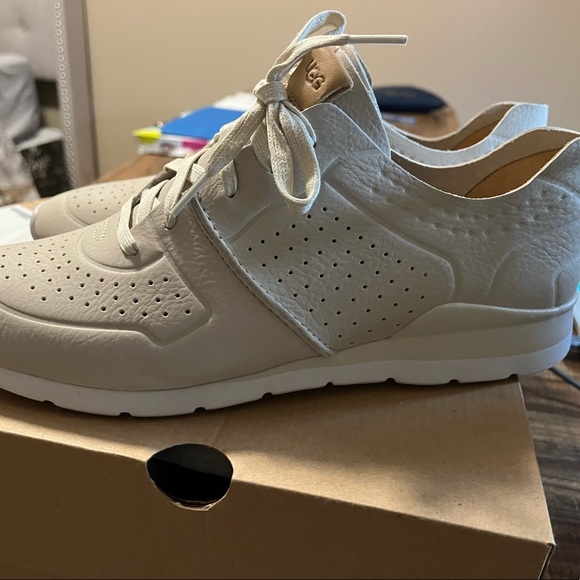 Brand New Ugg sneakers - Picture 4 of 7